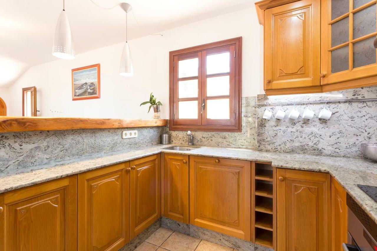 Home In Tramuntana Port des Canonge Exterior photo